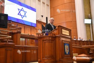 Parlament – ședință solemnă/Vexler: Evreii din România nu au trăit pur și simplu în această țară, ei au trăit pentru ea
