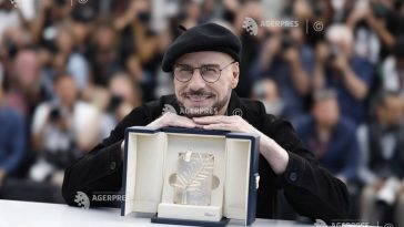 John Travolta spune că nu știe dacă va mai regiza un alt film după debutul de la Cannes