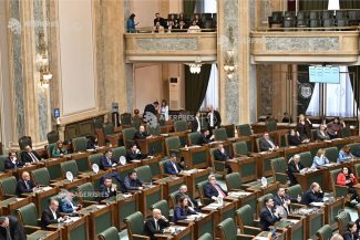 Senat: Declarație ANAF privind finanțările, obligatorie pentru ONG-uri