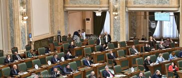 Senat: Declarație ANAF privind finanțările, obligatorie pentru ONG-uri