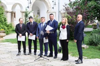 Consultări la Cotroceni/ Reprezentanții Grupului parlamentar PACE – Întâi România discută cu președintele Nicușor Dan
