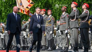 Premierul ungar Peter Magyar s-a deplasat la Viena în încercarea de a consolida legăturile post-Orban