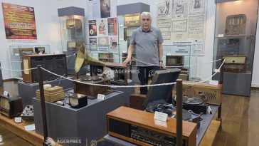 REPORTAJ Neamț: Colecția de aparate de radio a lui Constantin Luchian, o poveste fără sfârșit