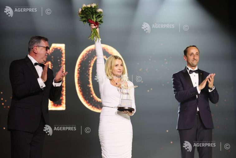 Nadia Comăneci, celebrată la Palatul Parlamentului la 50 de ani de la prima notă de 10 din istoria gimnasticii olimpice