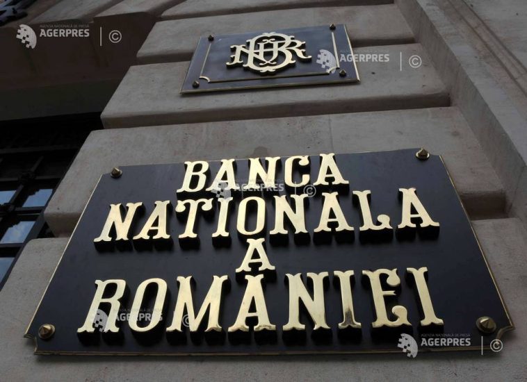 Contul curent al balanței de plăți a înregistrat un deficit în scădere la 5,3 miliarde euro, în primele trei luni
