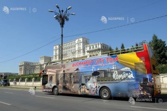 Primăria Capitalei: Autobuzele turistice ‘Bucharest City Tour’ revin pe traseu de vineri