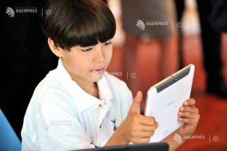 Copiii sunt așteptați cu premii și materiale educative despre siguranța digitală, la evenimentul ‘Ziua Copilului la Senat’