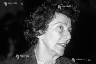 Sesiune omagială ”Zoe Dumitrescu-Bușulenga” – marți, la Academia Română