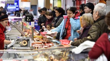 Euro marchează noi maxime istorice în fața leului; deprecierea se vede în prețuri, rate și comportamentul de consum (analiză)