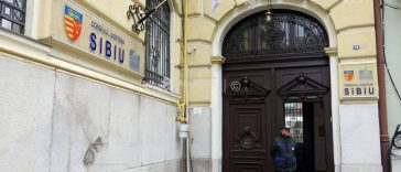 Sibiu: CJ acuză consilierii PSD și AUR că blochează rectificarea bugetară a județului