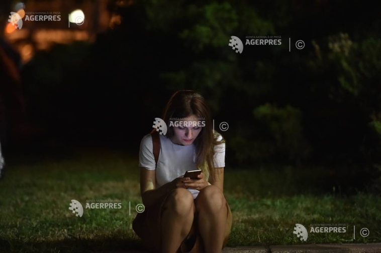 Tinerii europeni apelează la chatboturi bazate pe AI pentru a găsi sprijin emoțional, potrivit unui sondaj