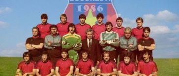Preşedintele Nicuşor Dan i-a decorat pe membrii echipei de fotbal a Clubului Sportiv al Armatei „Steaua”,  la a 40-a aniversare de la câştigarea Cupei Campionilor Europeni de la Sevilla
