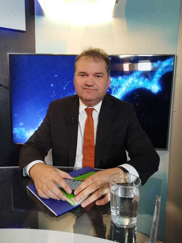 Cseke Attila: Sper să reuşim să să se regăsească în proiectul de lege introducerea unor criterii de performanţă la salarizarea medicilor/ Am făcut o propunere Ministerului Muncii, posibilitatea instituirii unui program-pilot