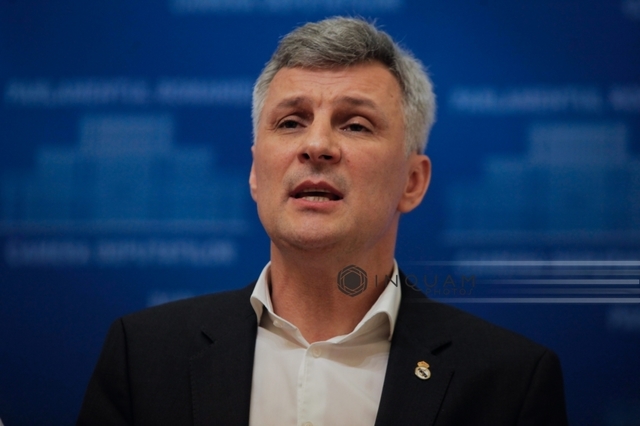 Zamfir (PSD): Biroul permanent al Senatului a decis ca Senatul să sesizeze CCR, pentru un conflict constituţional, în privinţa Ordonanţei SAFE / Bolojan şi miniştrii au decis să o vulnerabilizeze, adăugând încă 12 puncte, intră în sfera penală