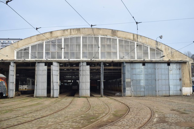 Primăria Capitalei anunţă amenajarea a 122 de staţii de încărcare pentru autobuzele electrice, în trei depouri. Investiţia se ridică la 96 de milioane de lei, bani de la bugetul local