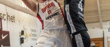 Baschet masculin: SCMU Craiova, victorie cu Dinamo Bucureşti în lupta pentru bronzul sezonului; scorul general, 1-1
