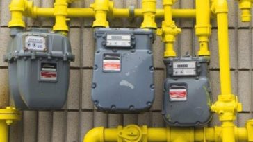 Aproape 500 de consumatori din Capitală au rămas fără gaze naturale, după ce Distrigaz a întrerupt furnizarea din cauza unei avarii produse de lucrătorii unei firme care făceau săpături pentru reţeaua de apă/ Alimentarea, reluată în jurul orei 20.00