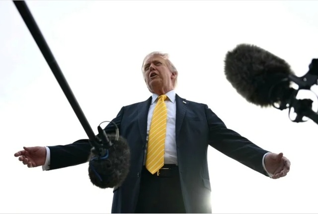 Trump îşi demonstrează, în alegeri primare republicane locale din Indiana, dominaţia asupra Partidului său Republican