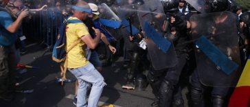 Dosarul „10 August”. Foştii şefi ai Jandarmeriei, chemaţi pentru a fi audiaţi în premieră la Tribunalul Militar/ Declic: O ţară întreagă a văzut imaginile cu bătrâni, femei şi copii gazaţi loviţi de jandarmii care ar fi trebuit să îi protejeze