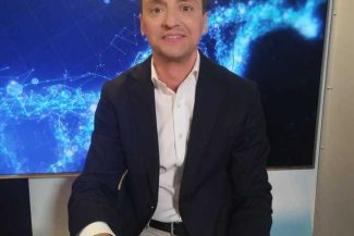 Dr. Bogdan Barta: În chirurgie, robotul este un instrument pentru chirurg. Chirurgul este cel care face acest robot să funcţioneze şi nu invers, el are controlul total al robotului