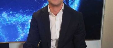 Dr. Bogdan Barta: În chirurgie, robotul este un instrument pentru chirurg. Chirurgul este cel care face acest robot să funcţioneze şi nu invers, el are controlul total al robotului