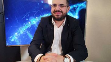 Dr. Bogdan Niţescu, specialist în chirurgie plastică: Am observat, în ultima vreme, o îmbunătăţire în ceea ce înseamnă intervenţiile la locul incidentelor şi transportul cu celeritate al pacienţilor la spital. Vreau să felicit echipele de intervenţie