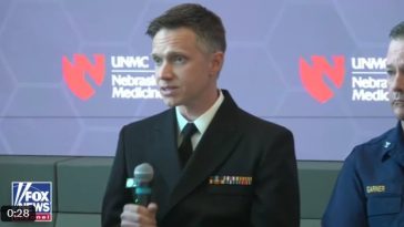 Un oficial al CDC declară că nu poate garanta că hantavirusul nu se va răspândi în SUA. 18 persoane sunt sub supraveghere pentru hantavirus în Nebraska şi Atlanta. Nouă persoane sunt monitorizate în alte şase state