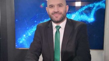 Dr. Decebal Fodor, despre chirurgia robotică: Fără chirurgul de la consolă, robotul este doar o maşinărie scumpă. Robotul nu are autonomie, nu ia decizii singur, nici măcar nu sugerează anumite gesturi chirurgului