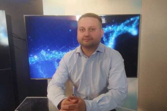 Pot femeile cu osteoporoză să facă implanturi dentare? Explicaţiile stomatologului Ion Gamureac, medic implantolog
