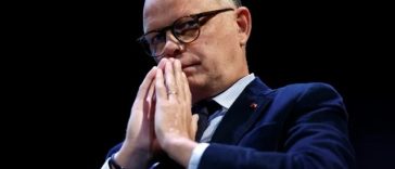 Fostul premier francez Edouard Philippe, primarul Havre şi candidat la preşedinţie, vizat într-o anchetă cu privire la deturnare de fonduri publice, favoritism, conflict de interese şi complicitate
