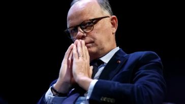 Fostul premier francez Edouard Philippe, primarul Havre şi candidat la preşedinţie, vizat într-o anchetă cu privire la deturnare de fonduri publice, favoritism, conflict de interese şi complicitate