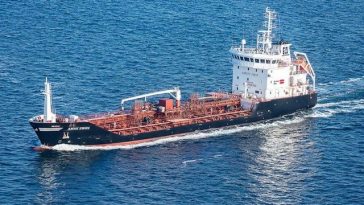 Piraţii somalezi au deturnat un petrolier în largul coastelor Yemenului. MT Eureka se îndreaptă spre Somalia