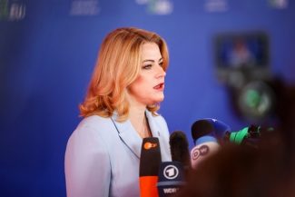 Premierul leton Evika Silina îşi anunţă demisia în urma pătrunderii unor drone ucrainene pe teritoriul Letoniei