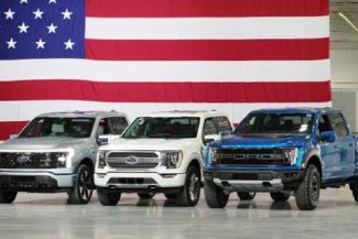 Administraţia Trump propune majorarea conţinutului nord-american al automobilelor produse în regiune la 82%