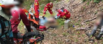 Bistriţa-Năsăud: Tânăr de 19 ani, care făcea enduro, mort după ce a căzut cu motocicleta într-o prăpastie