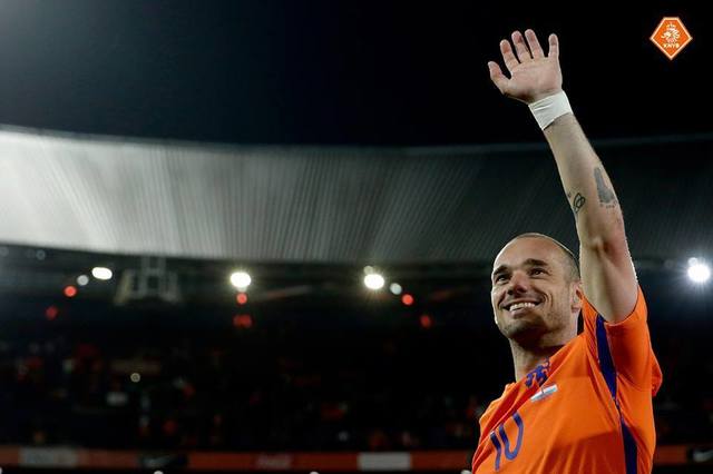 “Am vrut să sun la UEFA ca să anuleze meciul”. Wesley Sneijder s-a plictisit îngrozitor în timpul partidei Arsenal-Atlético Madrid