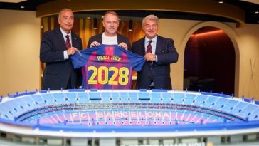 Antrenorul Hansi Flick şi-a prelungit contractul cu FC Barcelona până în 2028
