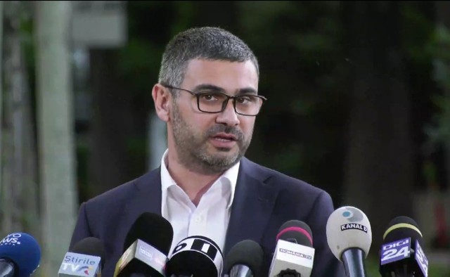 Fostul ministru al Muncii, Florin Manole: PNL şi Dragoş Pîslaru mint! Proiectul referitor la interzicerea cumulului pensiei cu salariul nu a fost blocat de către Ministerul Muncii! Este redactat din august