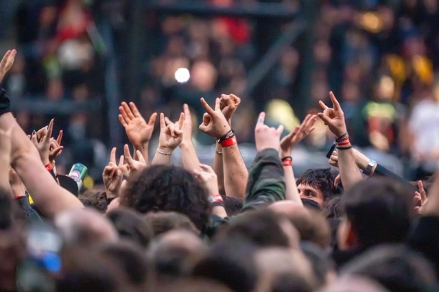 Organizatorul concertului Metallica de la Bucureşti avertizează din nou asupra fraudelor cu bilete şi a speculei/ Ce pot face spectatorii pentru a se asigura că biletul pe care îl deţin este valid
