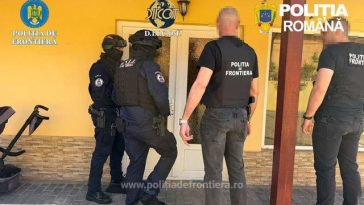 Poliţia de Frontieră: 26 de percheziţii în şase judeţe la o grupare specializată în contrabandă cu ţigări şi trafic internaţional de droguri din care făceau parte şi cetăţeni sârbi / Au fost confiscate peste trei milioane de ţigarete de contrabandă