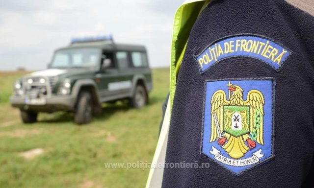 Un poliţist de frontieră din Timiş a refuzat o mită de 50 de euro de la un cetăţean bulgar care nu avea permis de conducere