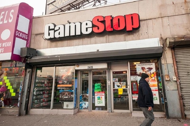 GameStop lansează o ofertă de 56 de miliarde de dolari pentru preluarea eBay, dar investitorii sunt sceptici