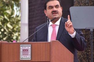 SUA vor renunţa la acuzaţiile de corupţie împotriva magnatului indian Gautam Adani / Magnatul ar fi dispus să investească 10 miliarde de dolari în economia americană şi să creeze 15.000 de locuri de muncă