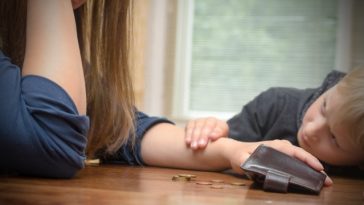 Eurostat: 20,9% dintre persoanele din UE, expuse riscului de sărăcie sau excluziune socială, în 2025 / Bulgaria, Grecia şi România, cele mai mari ponderi de persoane expuse riscului de sărăcie / Care au fost categoriile cele mai vulnerabile