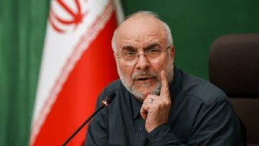 Iranul promite un răspuns „zdrobitor” dacă Trump va relua atacurile, avertizând că şi-a refăcut forţele armate pe durata armistiţiului
