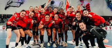 Handbal feminin: Gloria Bistriţa, victorie cu SCM Rm. Vâlcea şi detronează campioana CSM Bucureşti din fruntea clasamentului Ligii Naţionale