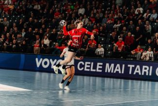 Handbal feminin: SCM Rm. Vâlcea – Gloria Bistriţa vor disputa finala Cupei României, la Turneul F4 de la Baia Mare