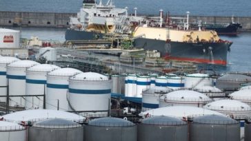 Gazele naturale lichefiate ruseşti importate de UE se află la cel mai înalt nivel din 2022, arată un studiu. Franţa a făcut importuri ”record” în ianuarie. SUA, pe cale să devină principalul furnizor de GNL în 2026, după Războiul din O.Mijlociu