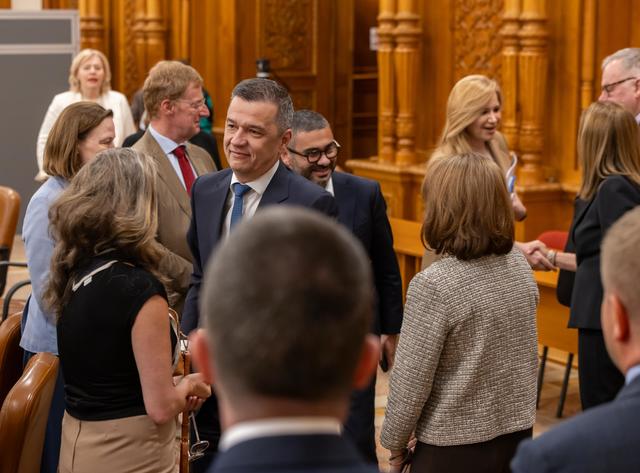 Grindeanu reafirmă, în faţa ambasadorilor europeni, susţinerea ”în mare” pentru SAFE, PNRR, OCDE şi politica fiscală agreată, subliniind că ”pot să existe nuanţe şi abordări diferite din partea partidelor”