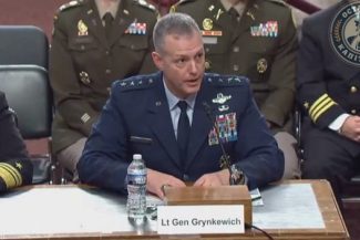 NATO estimează că reducerea efectivelor militare americane din Europa va dura ani de zile